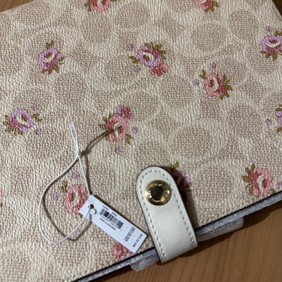 🌸 Coach Notebook In Signature Canvas With Floral Print - Picture 7 of 11